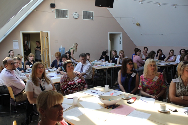 Practical Administration: following the 9th round-table meeting