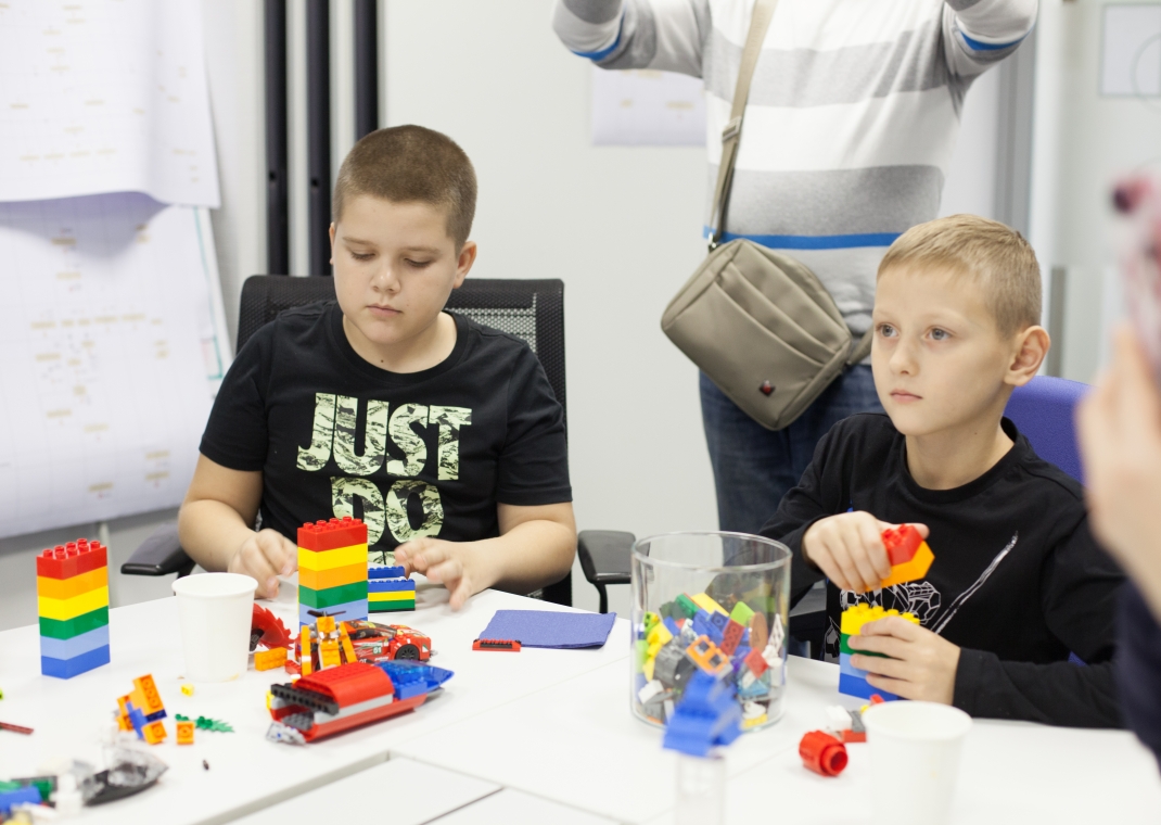 Дети сотрудников Loftice побывали на планете LEGO